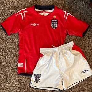 Umbro England soccer youth shirt/shorts set